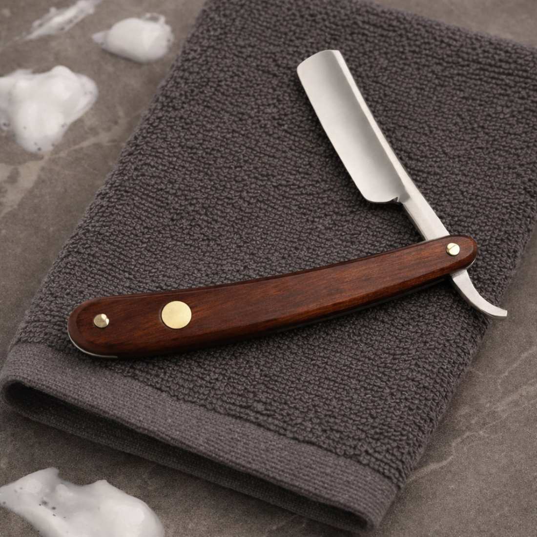 Medallion Straight Razor - Rosewood | Shave Essentials